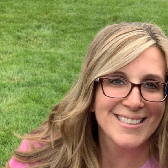 Meet your Posher, Randi - Picture 1 of 1